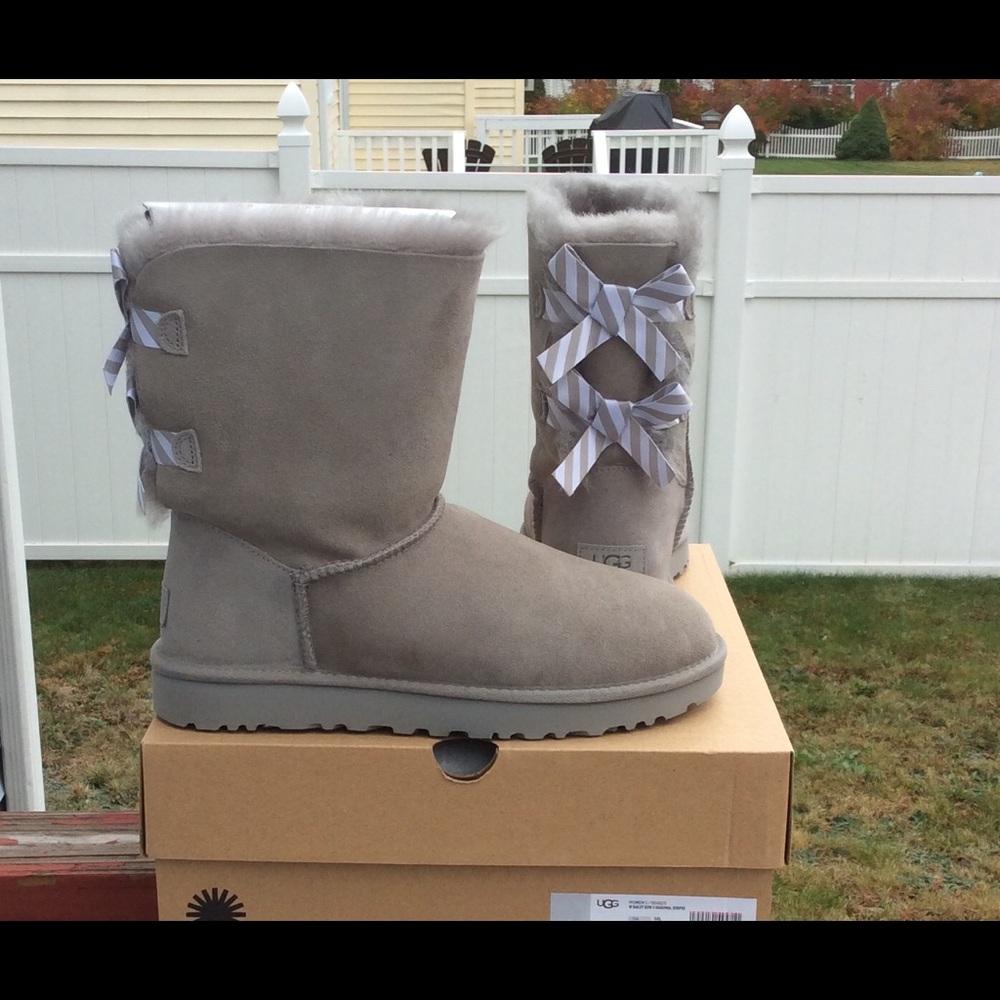 UGG Bailey Bow II Diagonal Stripe